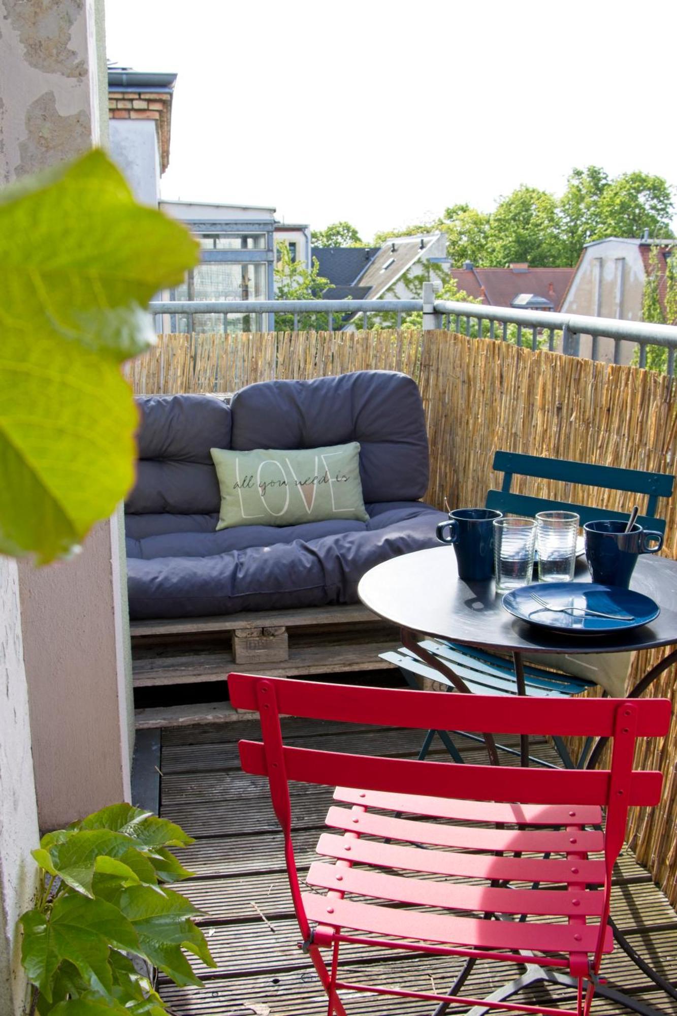 Neustadt-Aussicht - Grosse Wohnung Mit Balkon Dresden Exterior foto
